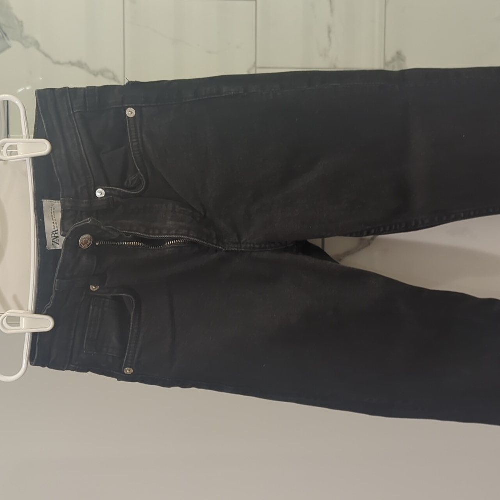 Zara Women's Black Fringe Jeans - Sz 4